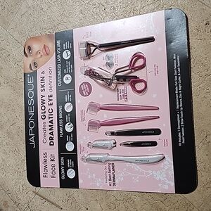 Japonesque Flawless Face Kit 8 Piece Set